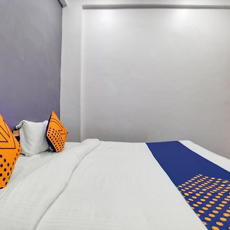 Spot On 76764 Hotel Lux Indore Ngoại thất bức ảnh