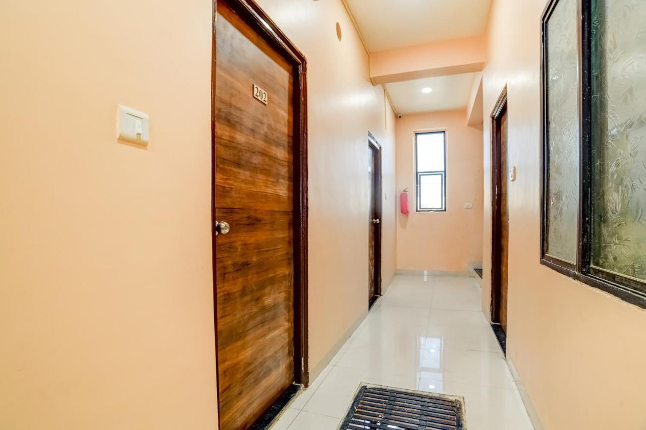 Spot On 76764 Hotel Lux Indore Ngoại thất bức ảnh